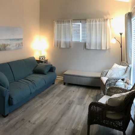 Salty Serenity Duplex Cocoa Beach Eksteriør billede